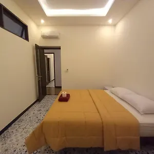 Rumah Wj And Hostel Uluwatu (Bali)